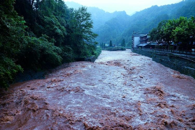 1716864314838268.jpeg 暴雨后河流.jpeg